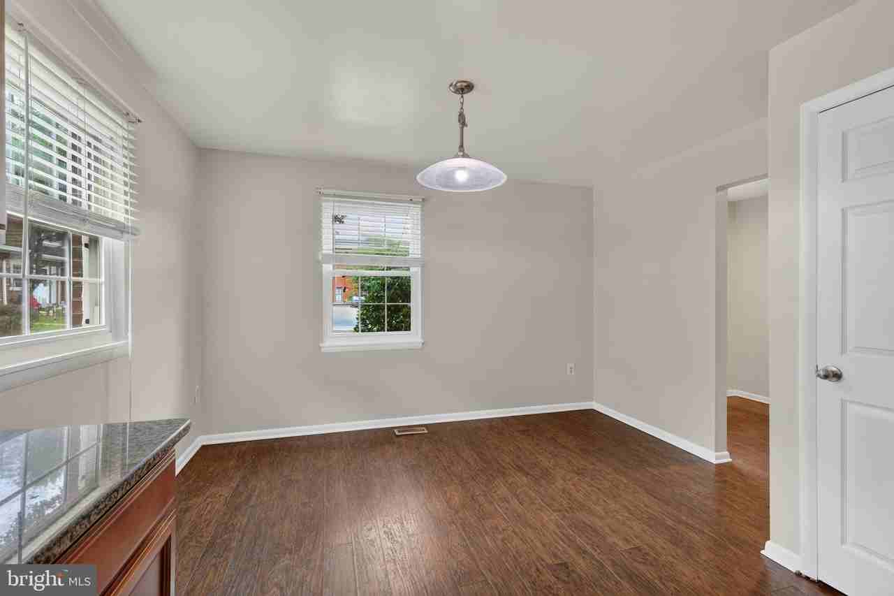15063 Cherrydale Dr - Photo 7 of 36