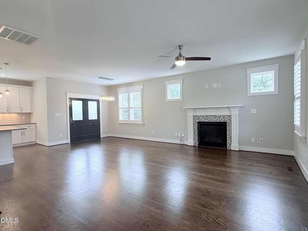 1023 Brighton Rd - Photo 2 of 18