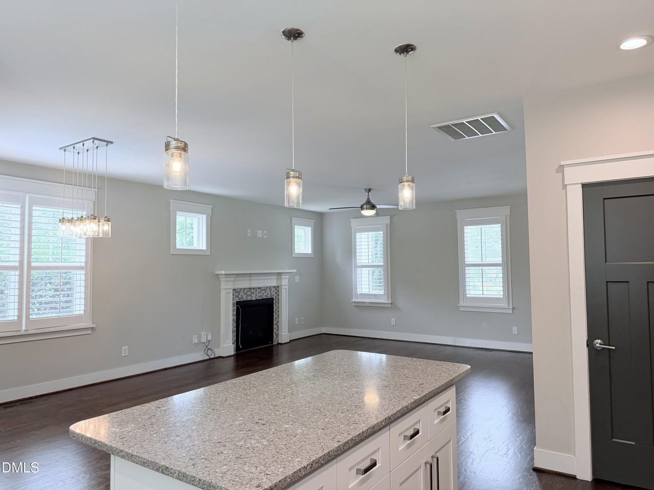 1023 Brighton Rd - Photo 6 of 18