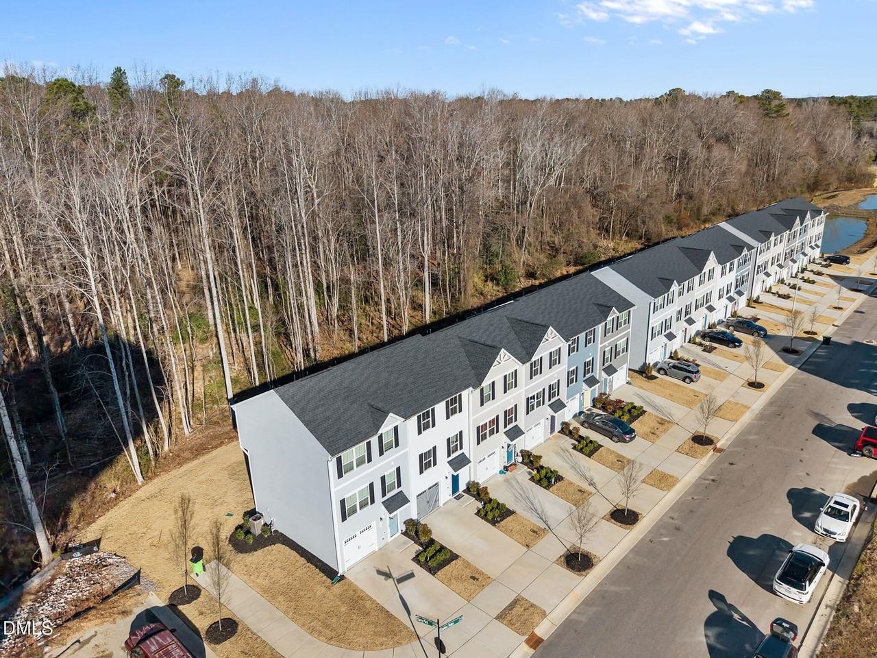 103 Equinox Ridge Ter - Photo 5 of 46
