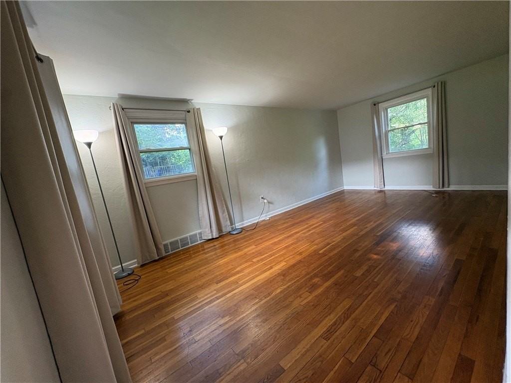 5357 Brownsville Rd - Photo 4 of 21