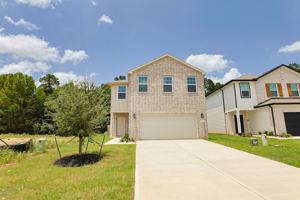 featured image of 15052 Ronan Dr