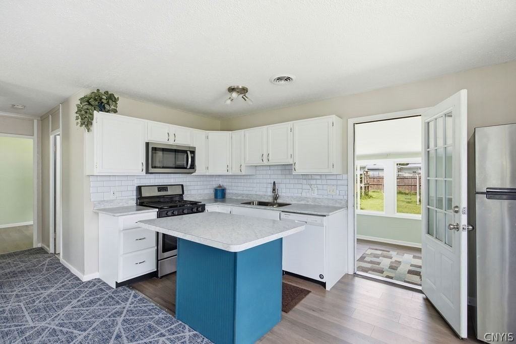113 Kearney Ave - Photo 4 of 22