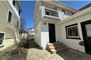 featured image of 527 W Market St