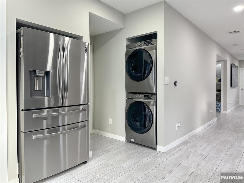 697 Kearny Ave - Photo 5 of 22