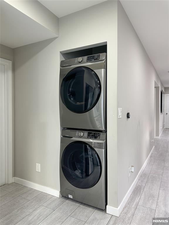 697 Kearny Ave - Photo 6 of 22
