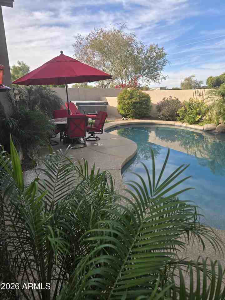 1184 W Desert Hollow Dr - Photo 7 of 17