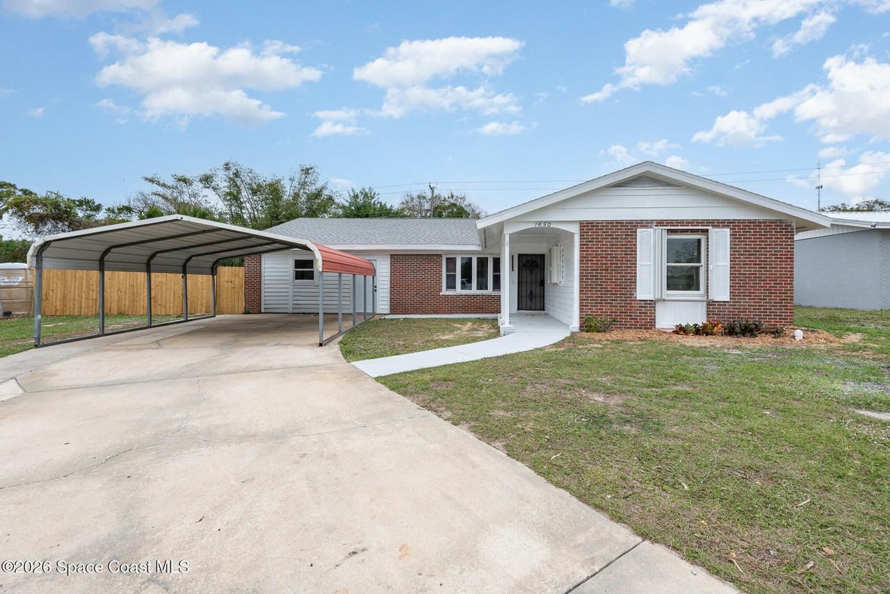 1650 Leach Cir - Photo 4 of 32