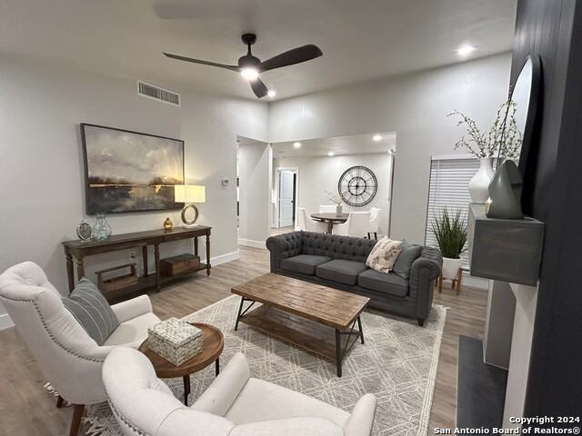 9531 Bowen Dr - Photo 4 of 33