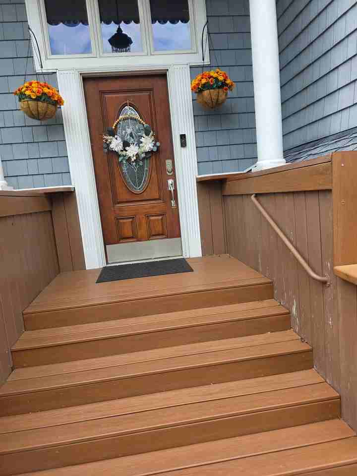 1396 Illinois Ave - Photo 2 of 25