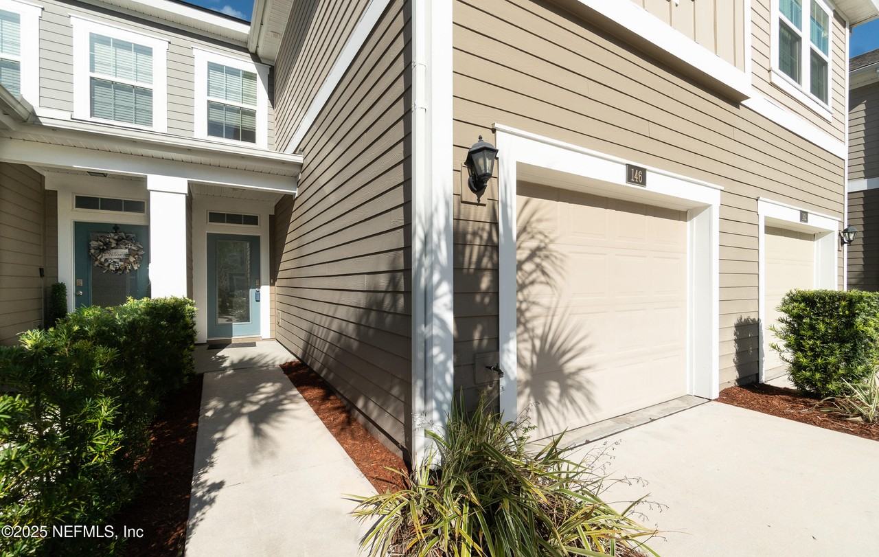 146 Castro Ct - Photo 3 of 34