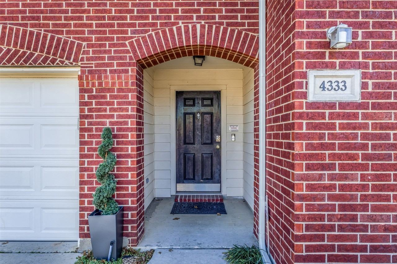 4333 Highgate Rd - Photo 2 of 30