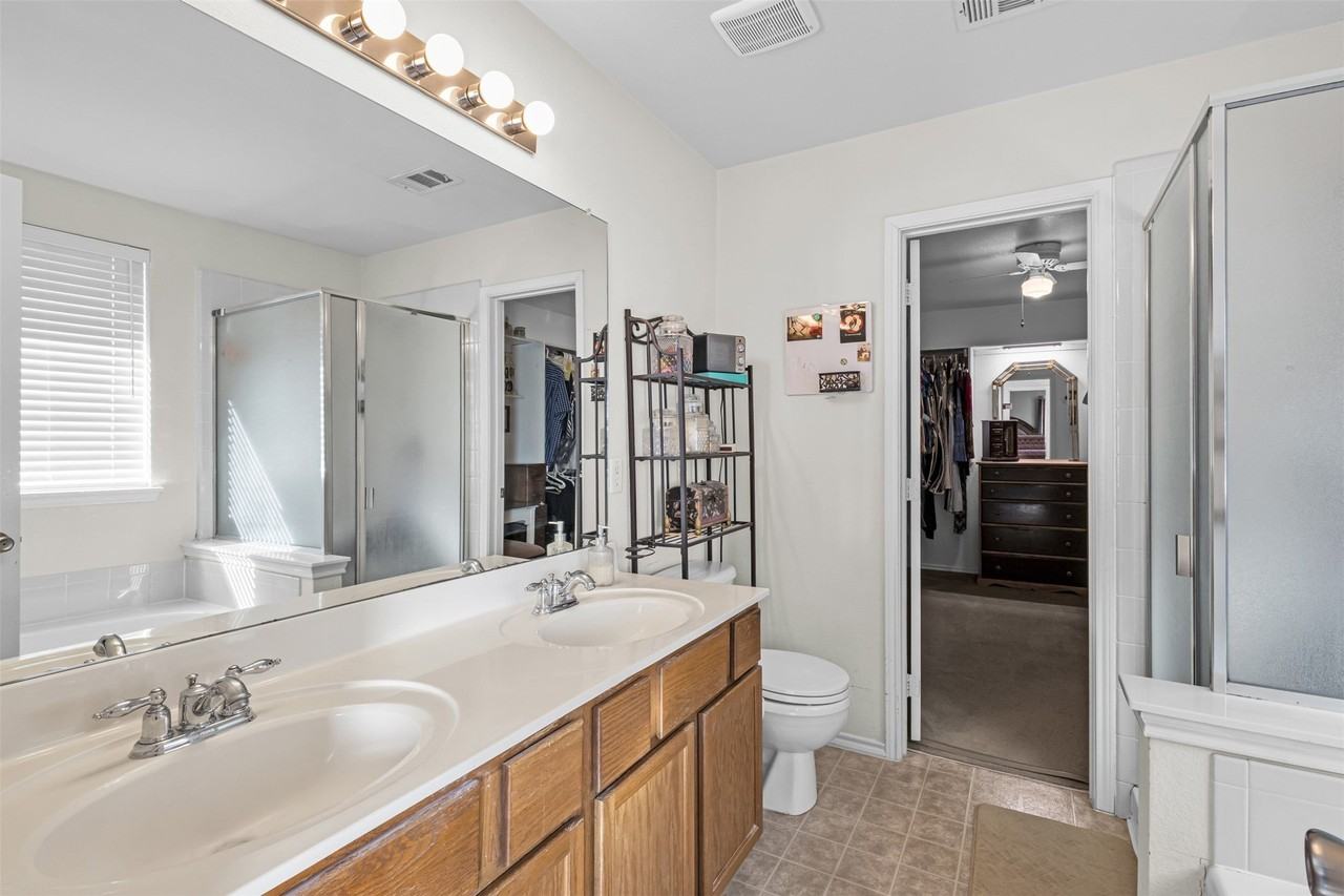 4333 Highgate Rd - Photo 7 of 30