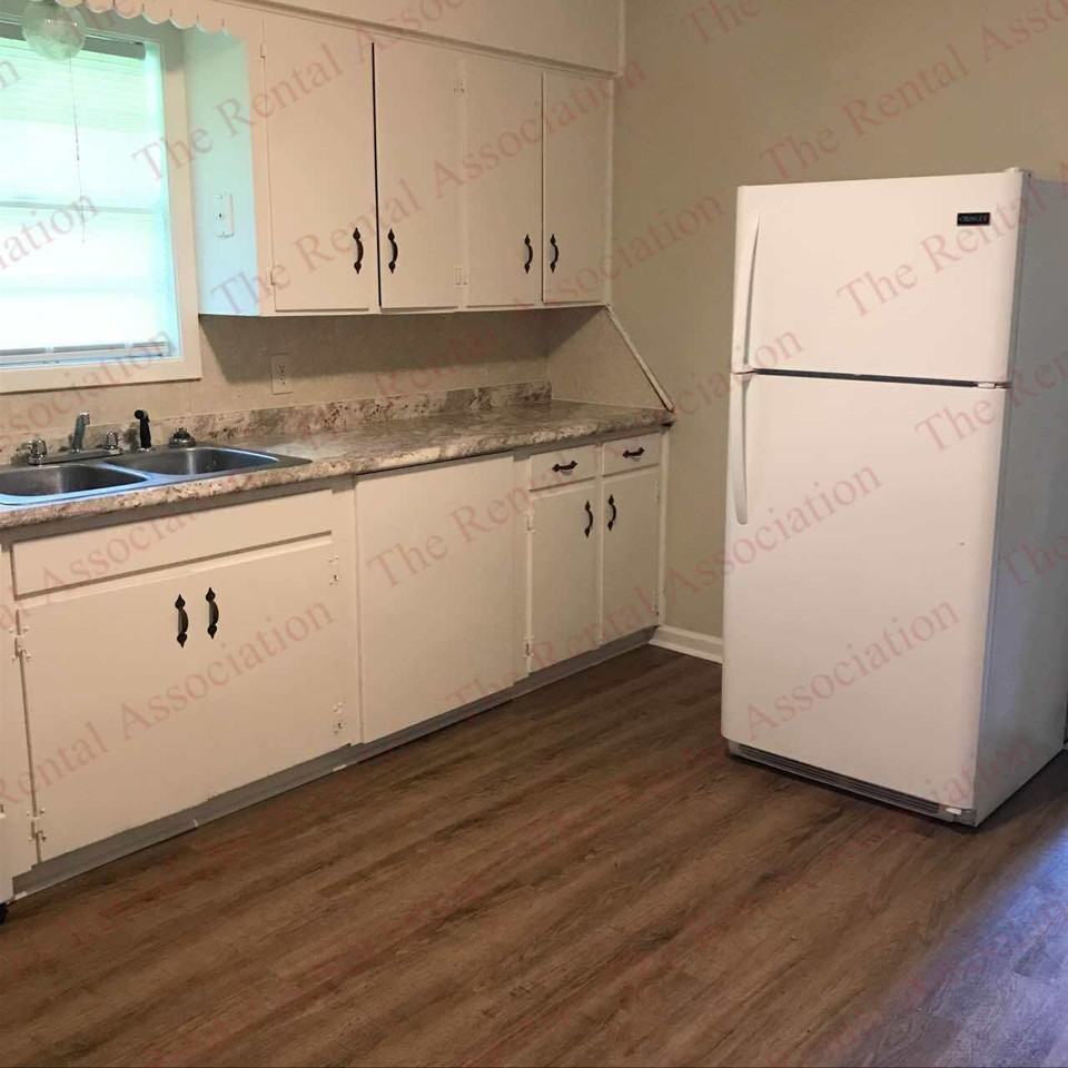208 Tennessee St #1 - Photo 5 of 21