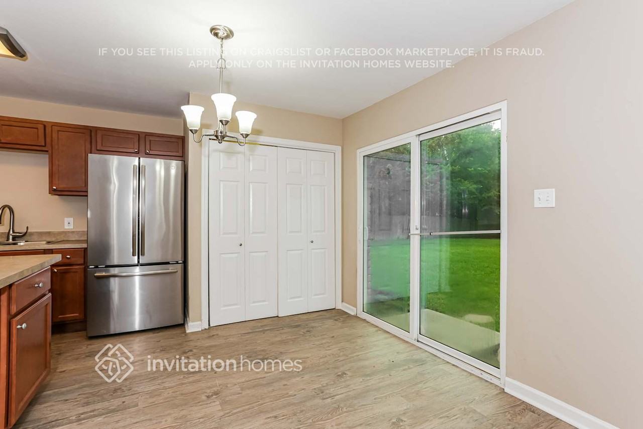 2308 Tallowood Ct - Photo 5 of 17
