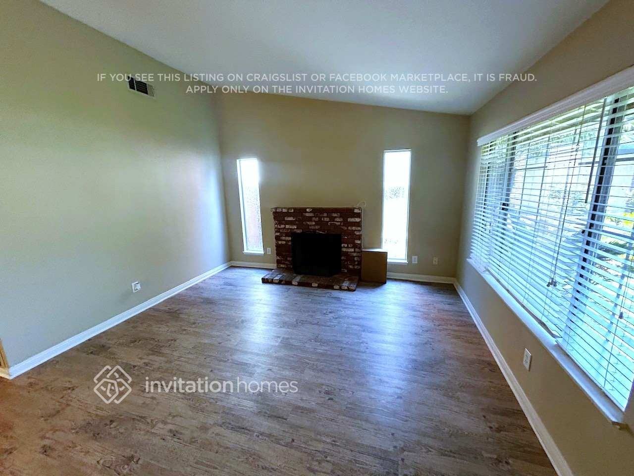 12771 Tehama Cir - Photo 2 of 10