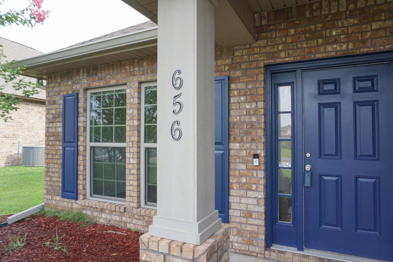 656 Teal St #1 - Photo 3 of 40