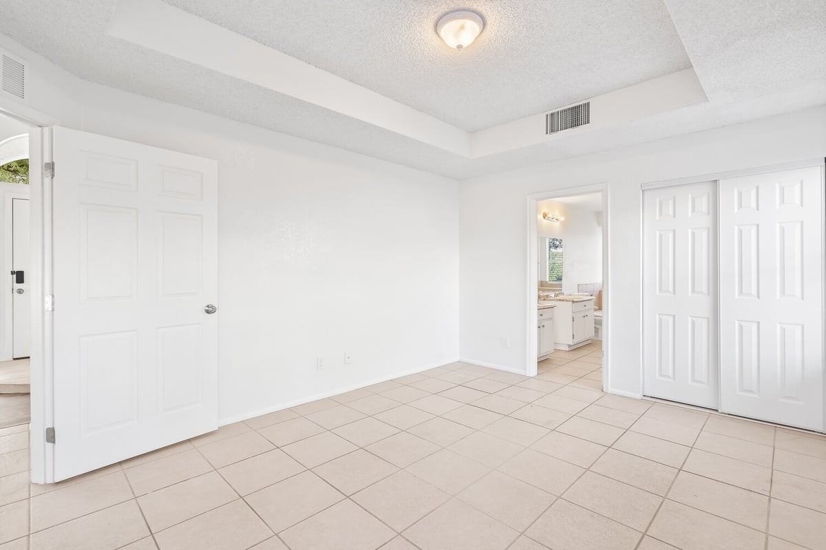 7209 S Avenida Del Nopal - Photo 5 of 33