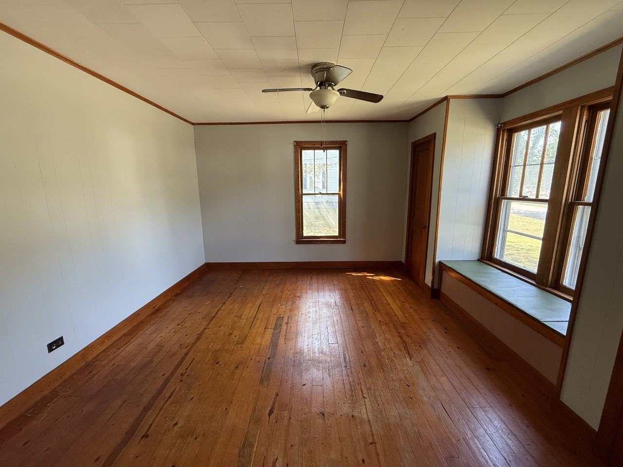 347 S Cedar St #347 - Photo 3 of 15