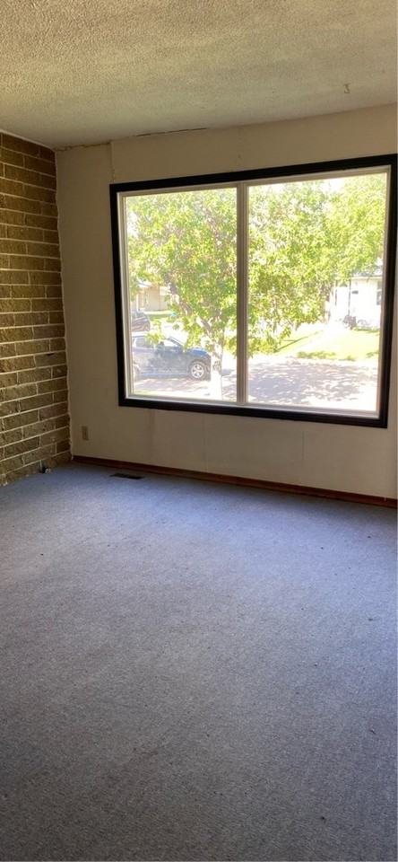 2104 Rothwell St #1 - Photo 3 of 14
