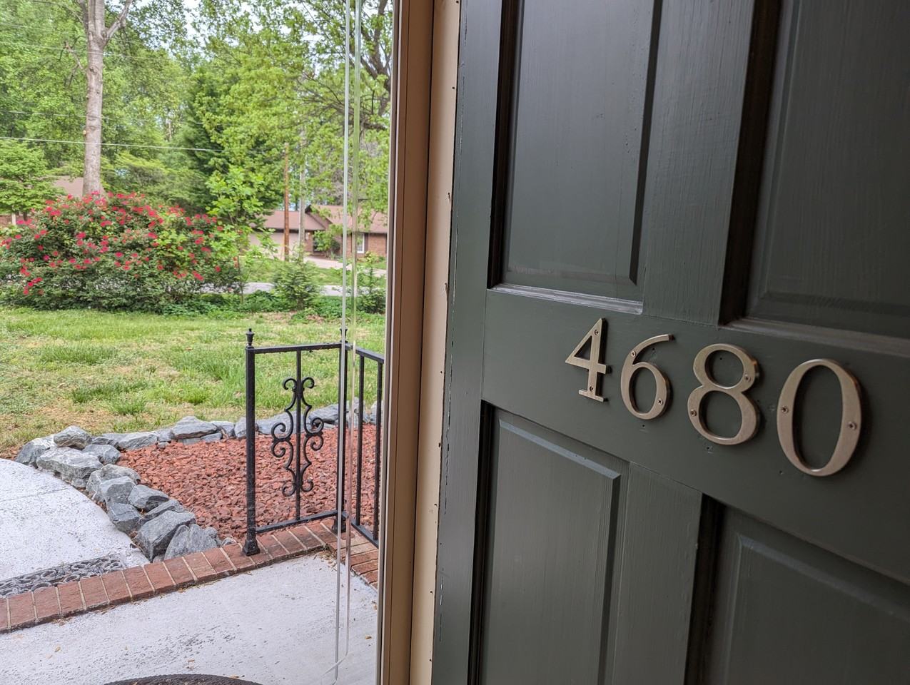 4680 Forest Manor Dr #1 - Photo 3 of 27