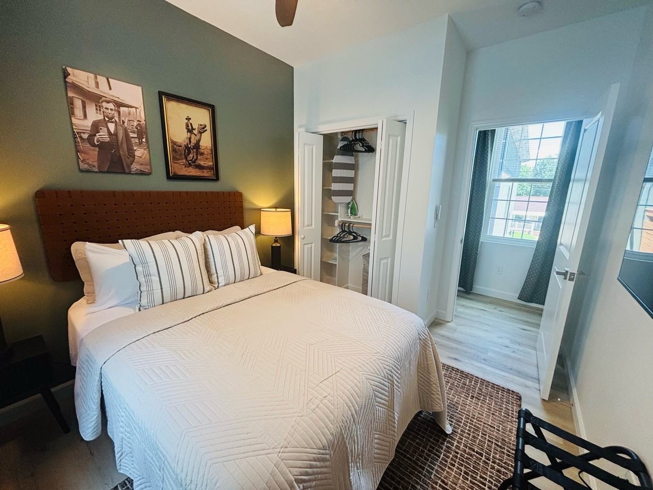 505 Sparella St #B - Photo 6 of 13