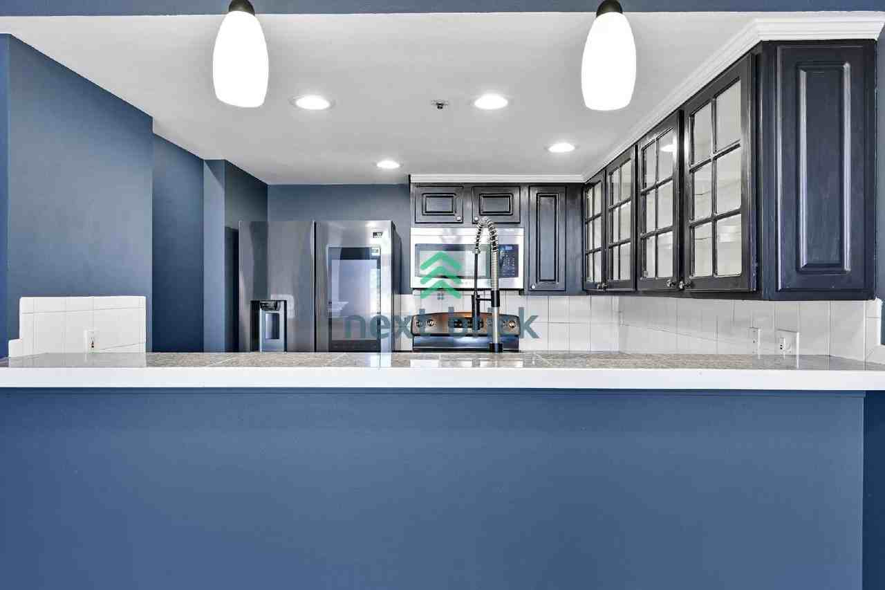 3841 175th Ave Ne #4 - Photo 7 of 28