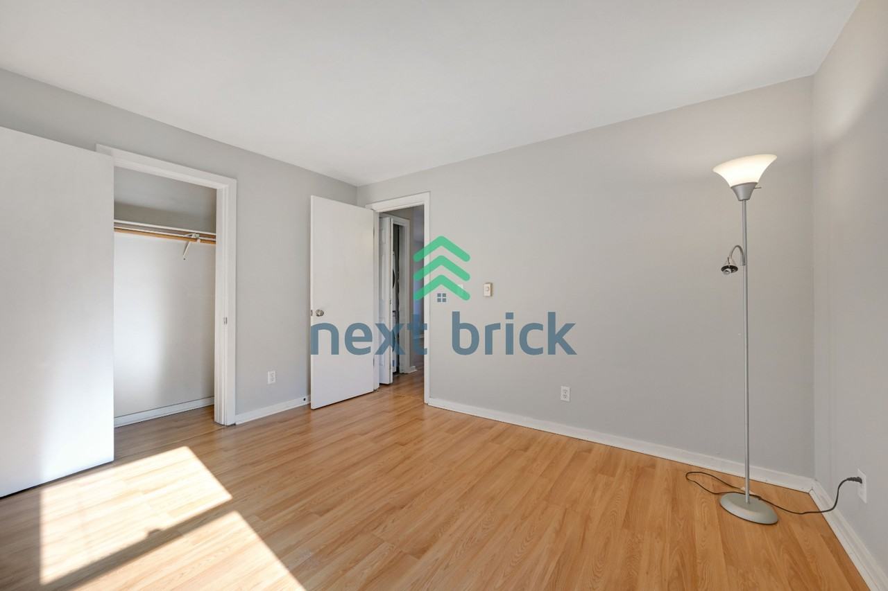 2243 14th Ave W #B - Photo 6 of 16