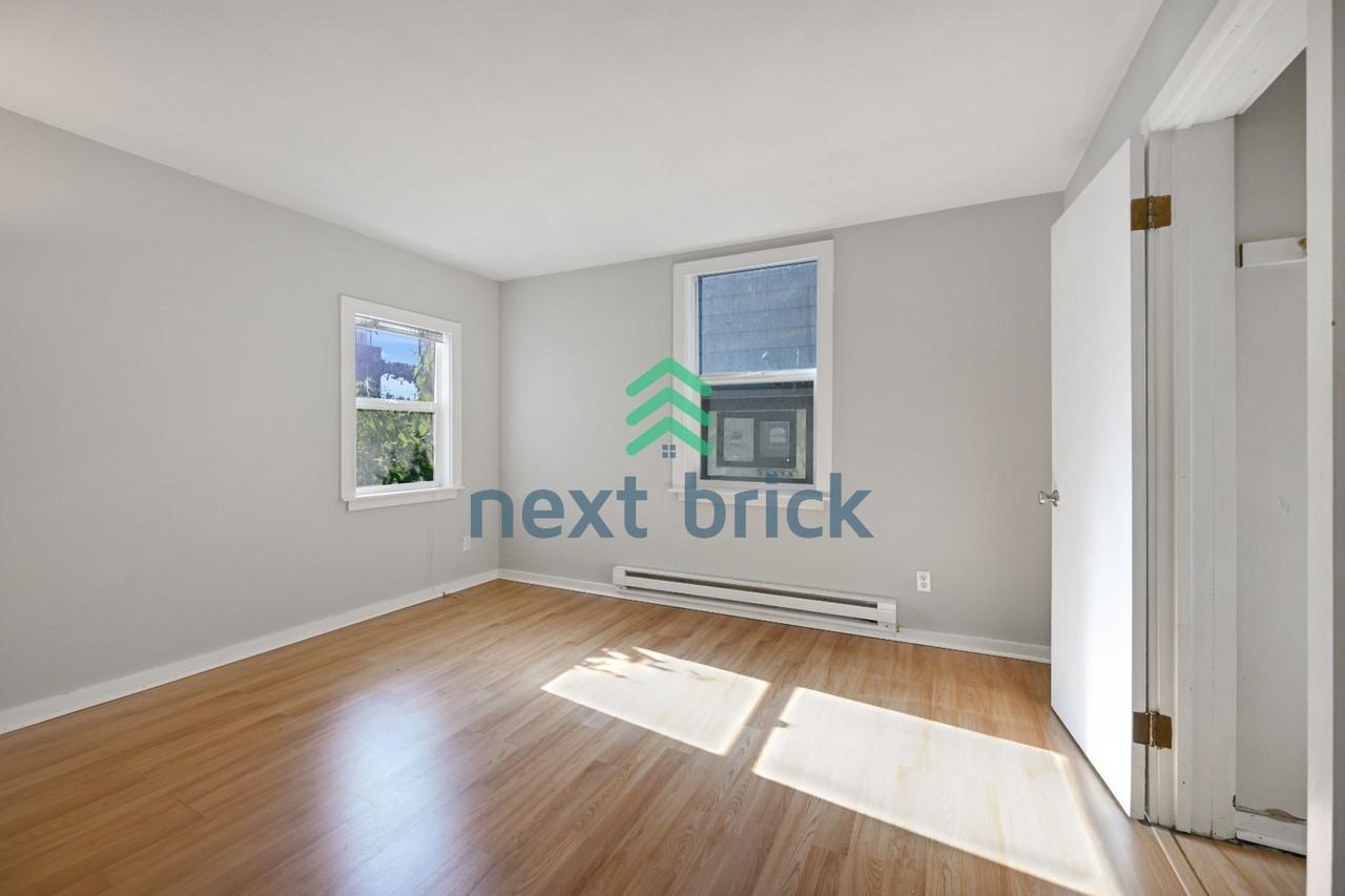 2243 14th Ave W #B - Photo 7 of 16