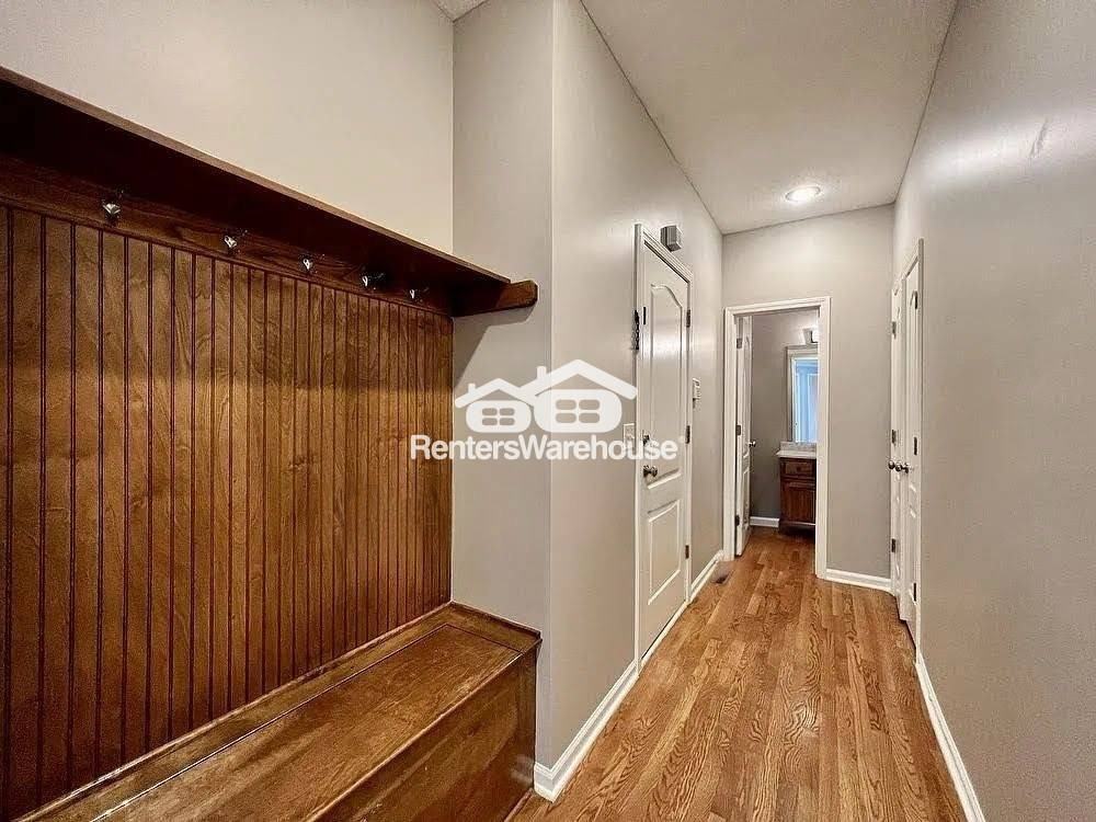 15861 Linden St - Photo 4 of 41