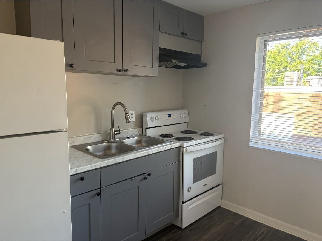 8225 Eads Ave #B - Photo 5 of 7