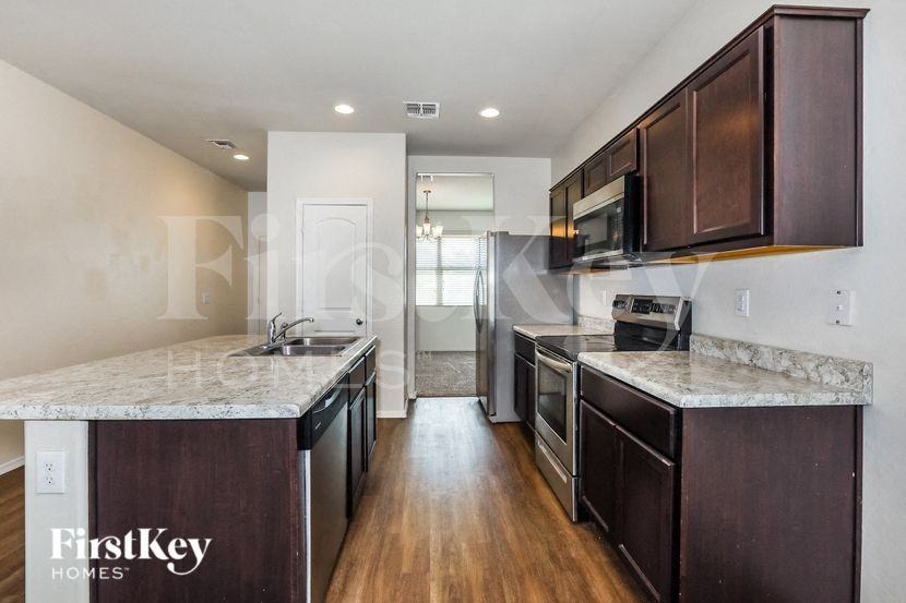 11316 E Cliffrose Ln - Photo 7 of 16