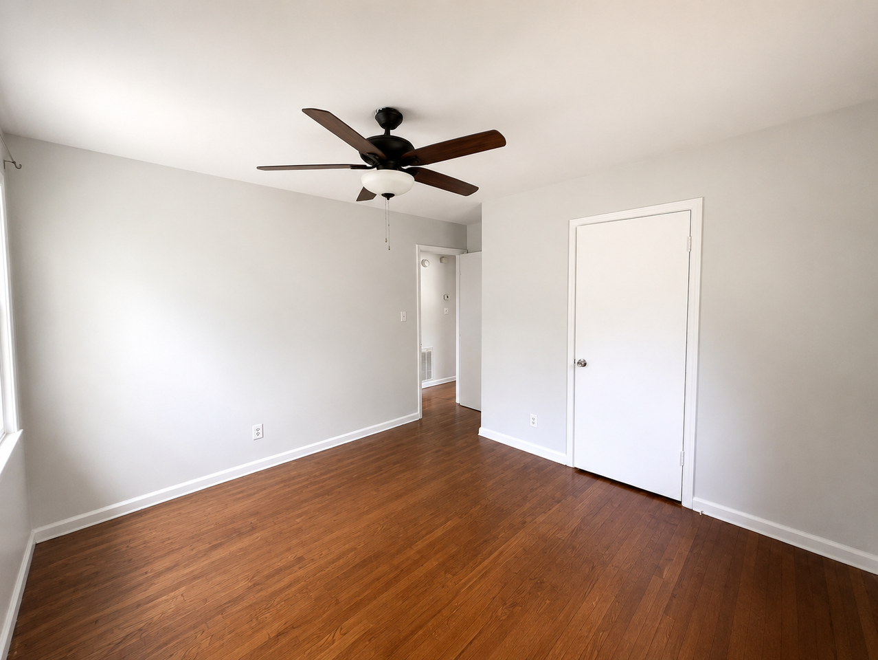 5121 Pinefield Dr #1 - Photo 3 of 11
