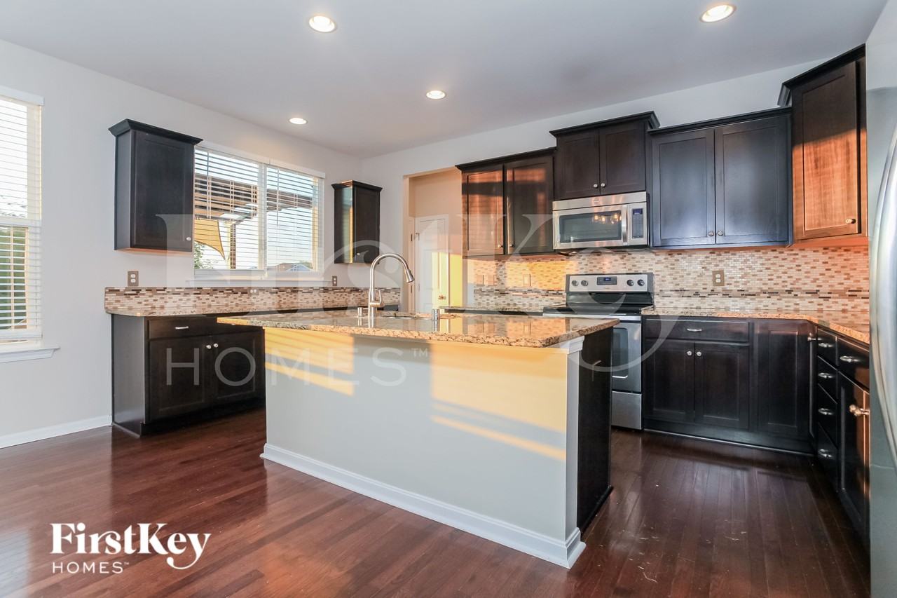 8511 Crozat St - Photo 7 of 15