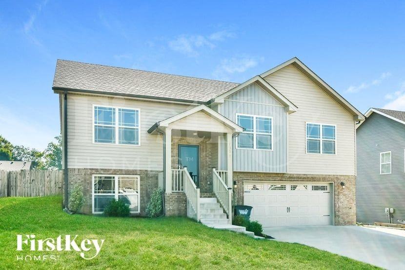 1337 Harmon Ln - Photo 2 of 15