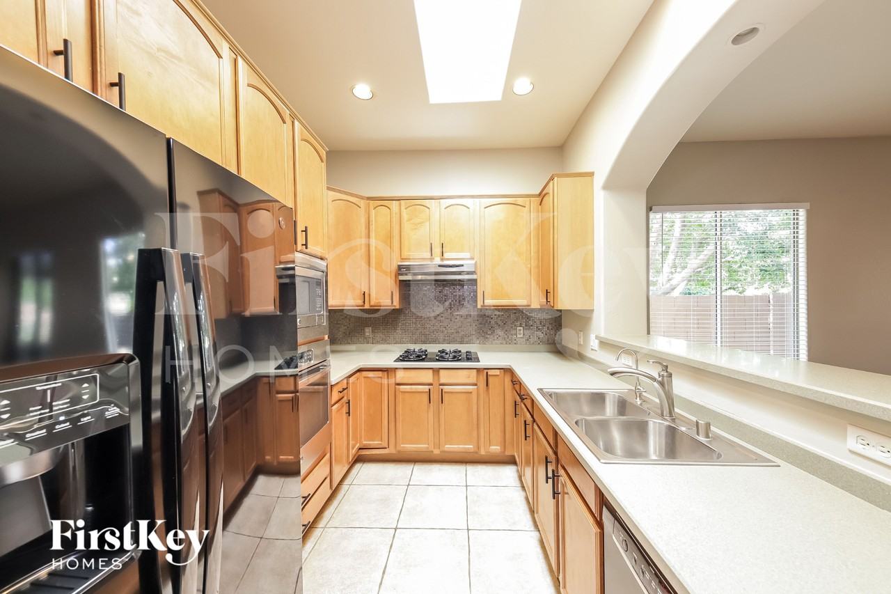 26735 N 65th Dr - Photo 5 of 15