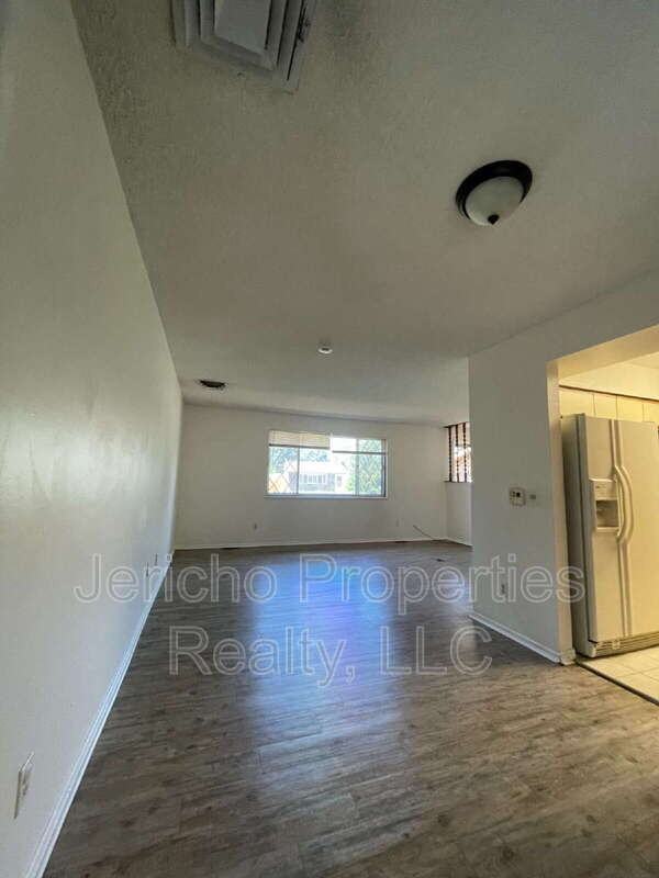 1180 S Kline Way - Photo 5 of 33