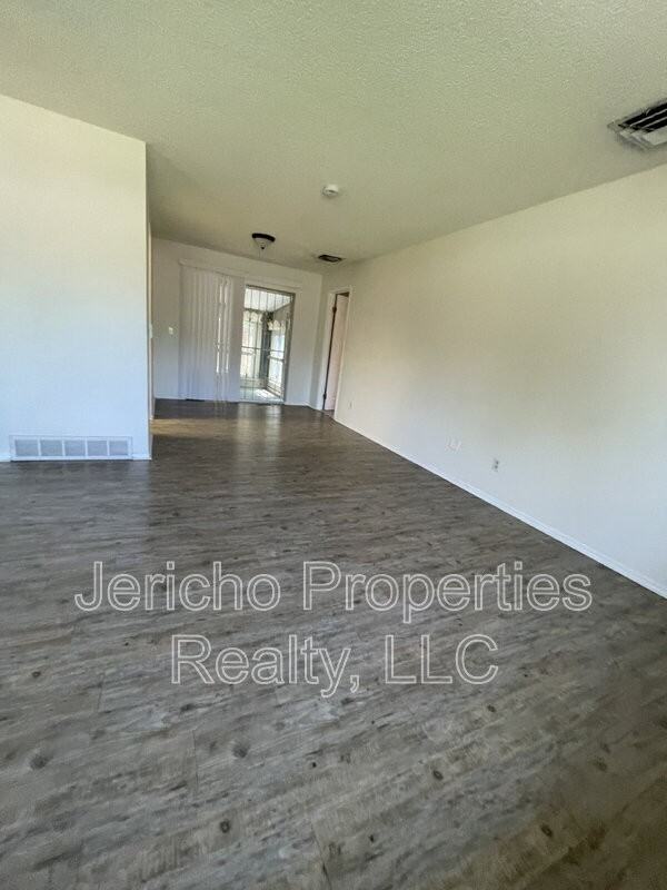 1180 S Kline Way - Photo 6 of 33