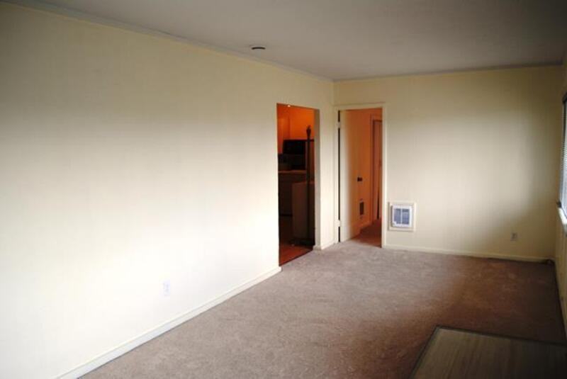 3708 S Perry St - Photo 3 of 13
