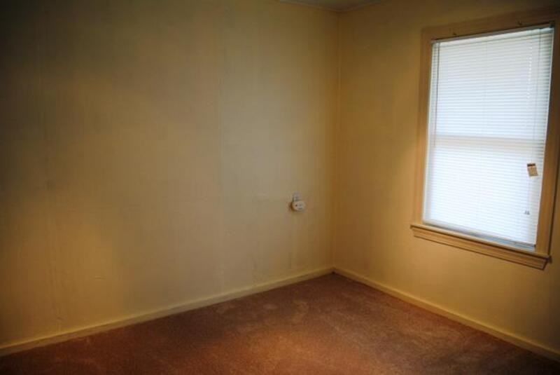 3708 S Perry St - Photo 7 of 13