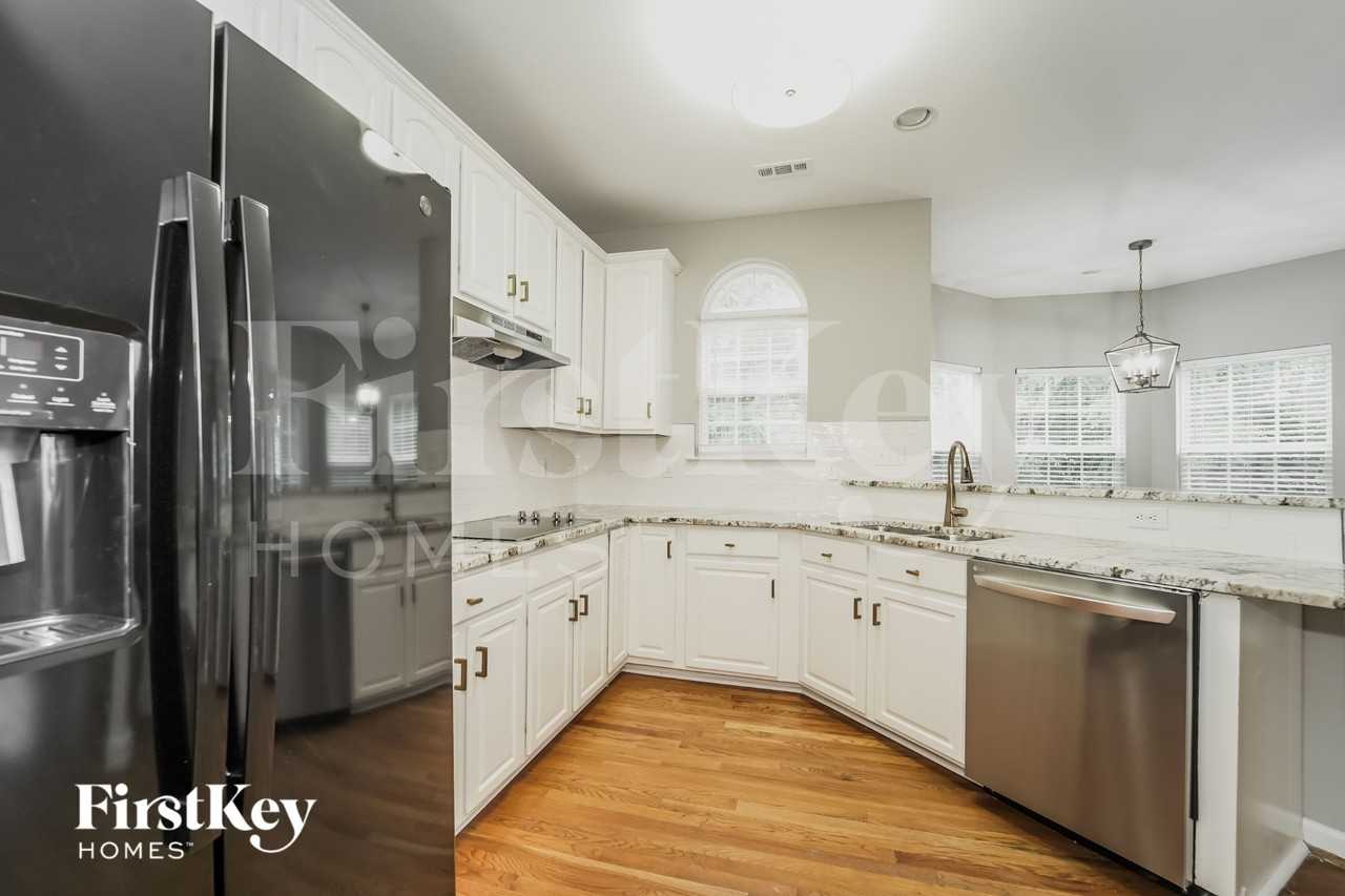 1240 Blackstone Ct Nw - Photo 6 of 16
