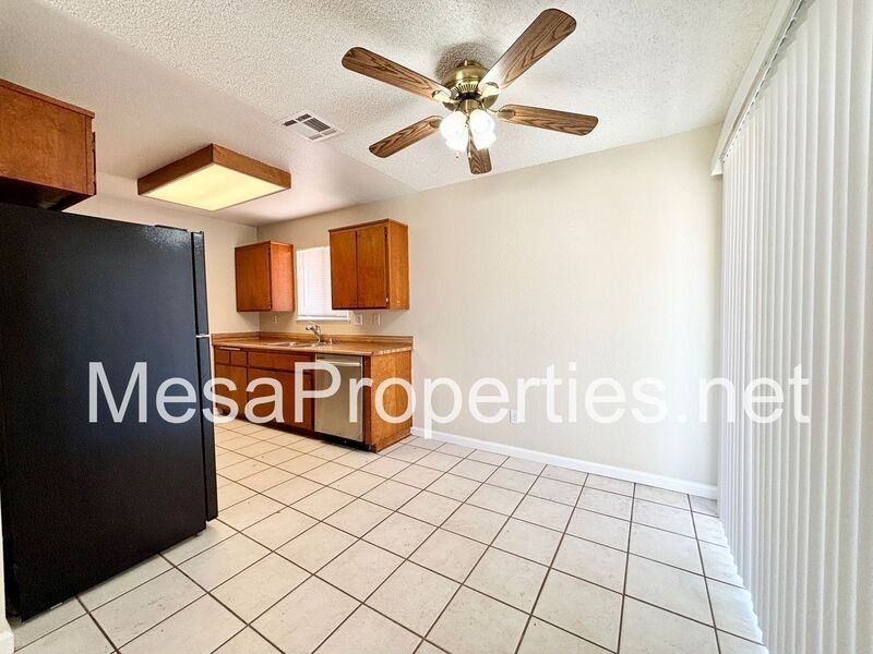 22189 Tajanta Ct - Photo 7 of 27