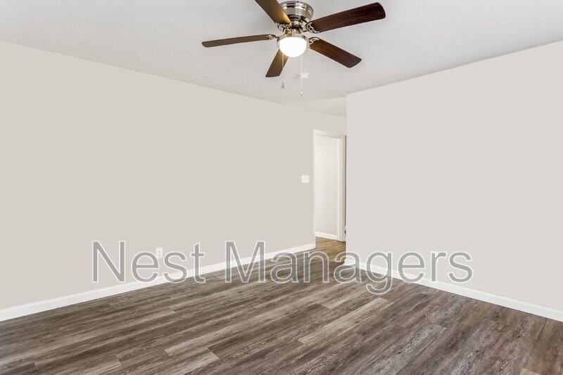 1089 Essex Pl - Photo 7 of 30
