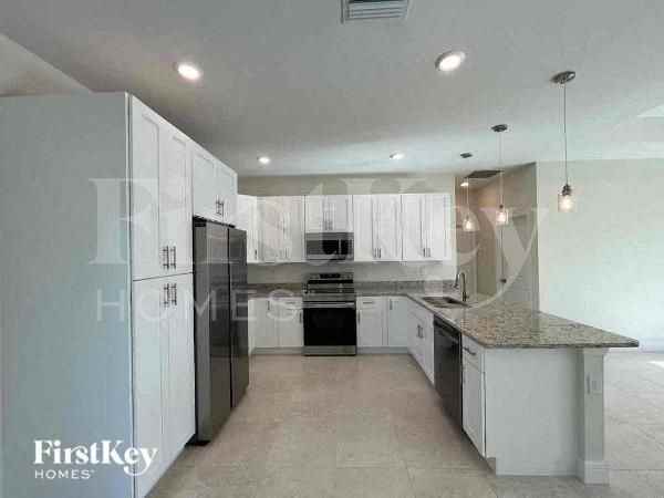 3062 Nw 2nd Pl - Photo 5 of 11