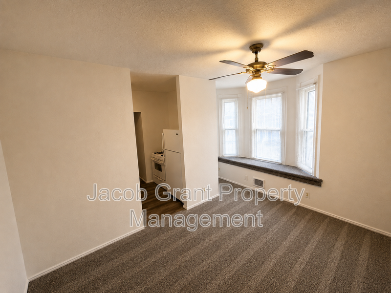 520 N Water Ave #1 - Photo 6 of 14