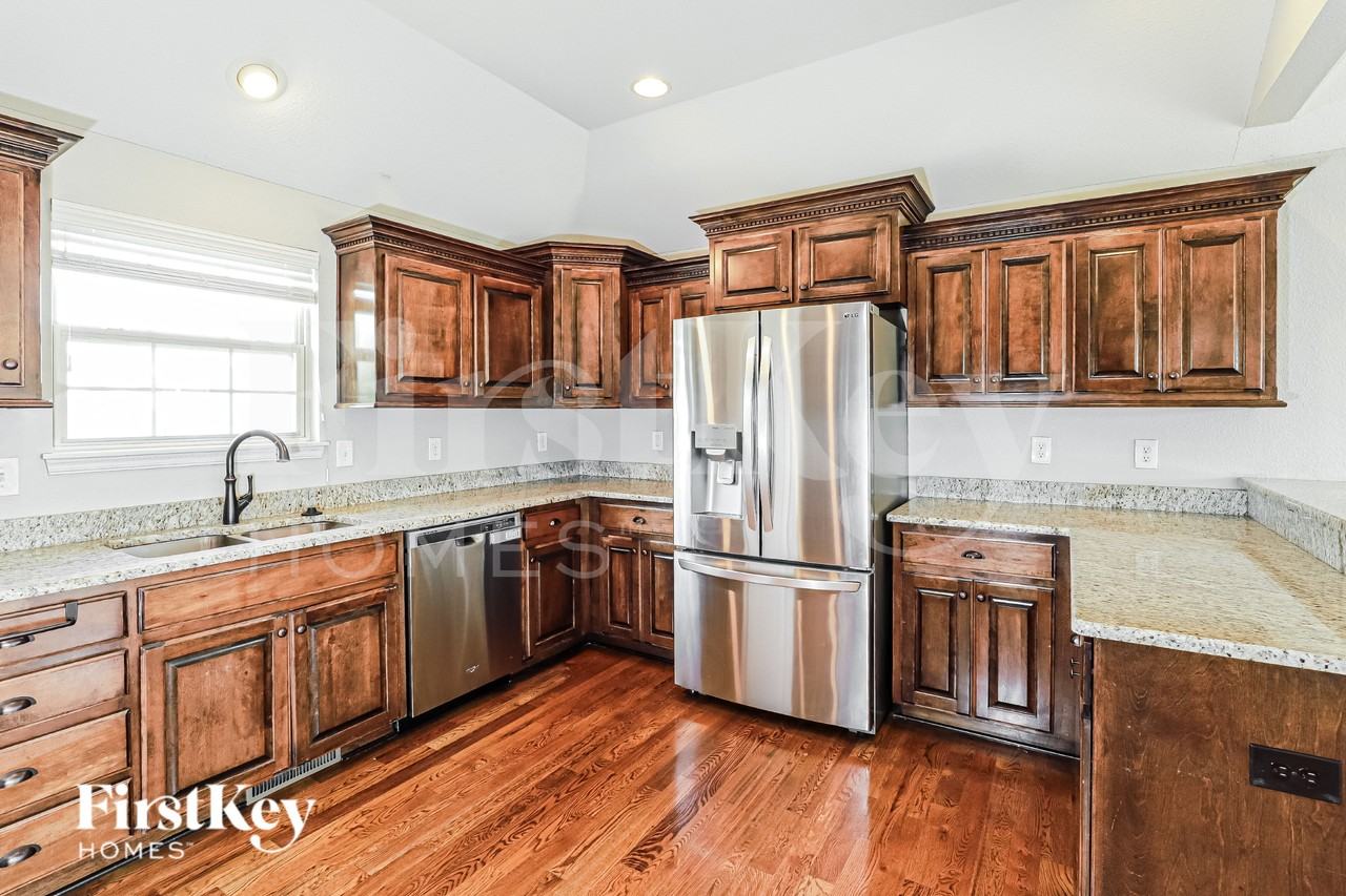 15309 Sycamore St - Photo 5 of 16