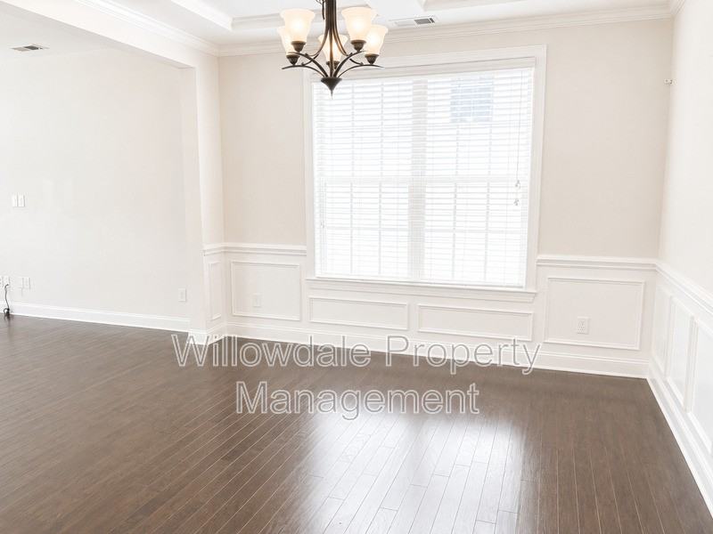 1608 Fairbanks Rd - Photo 6 of 27