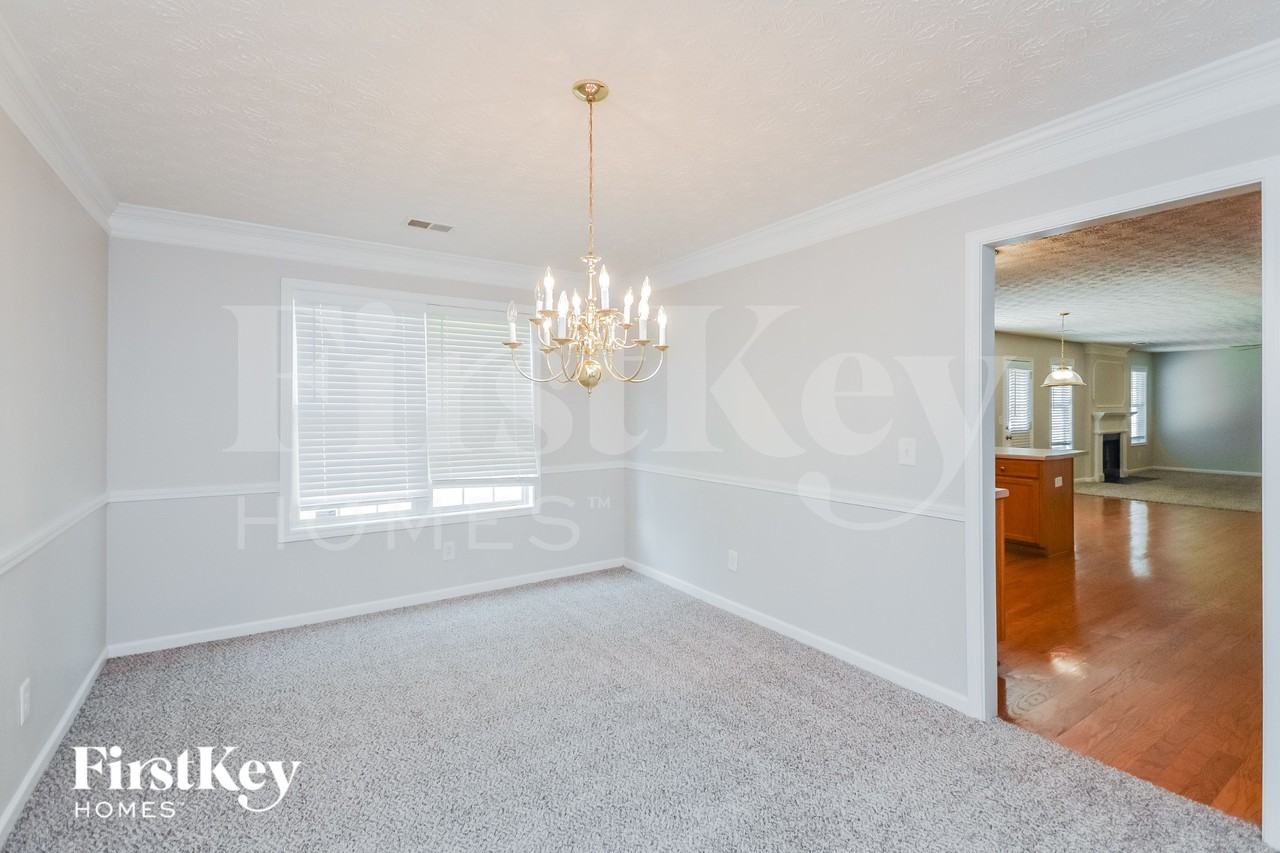6061 Fairington Farms Ln - Photo 3 of 15