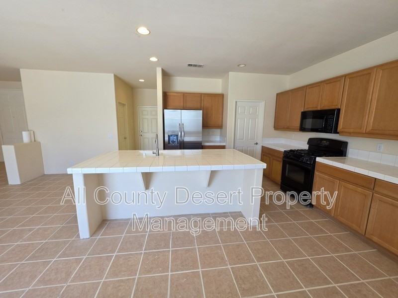 47471 Harbour Lights Ln - Photo 6 of 31