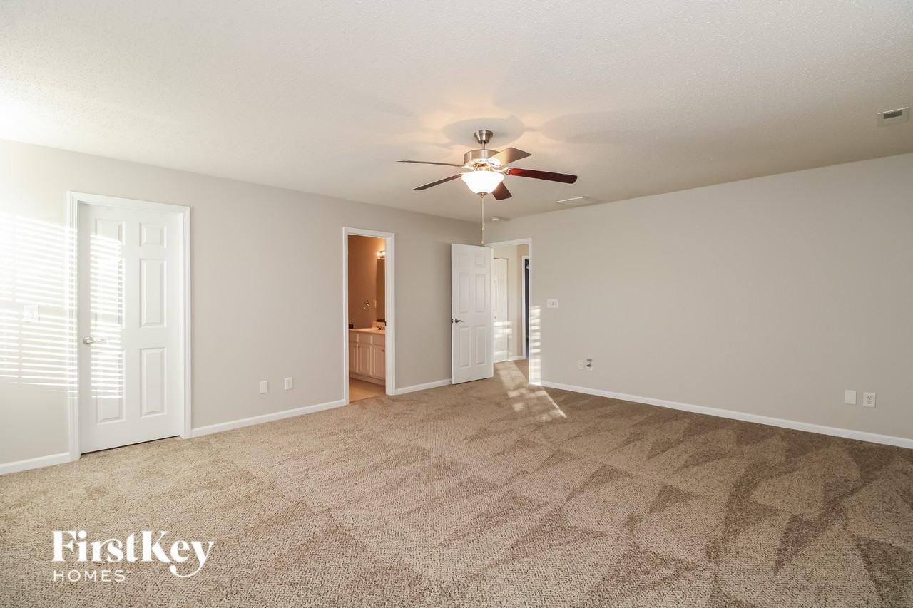 109 Sydney Ct - Photo 6 of 14